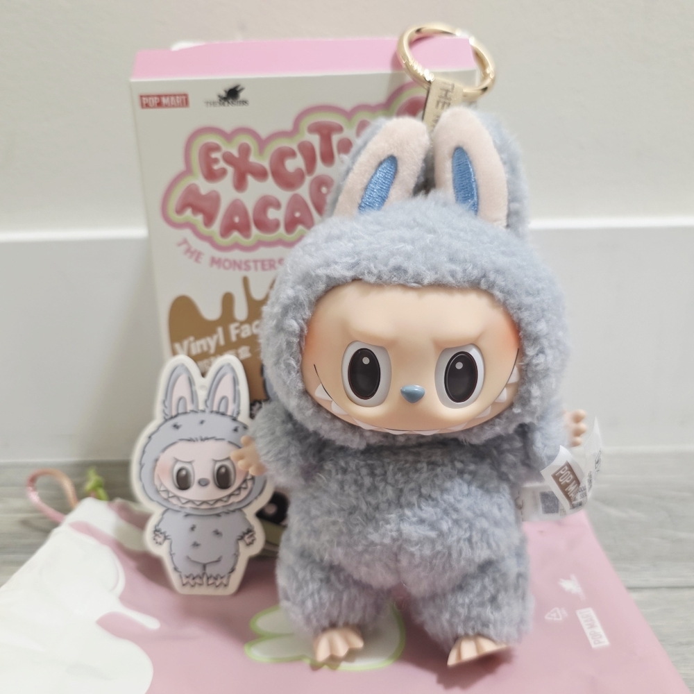 POP MART The Monsters - Exciting Macaron Vinyl Plush - SEA SALT COCONUT